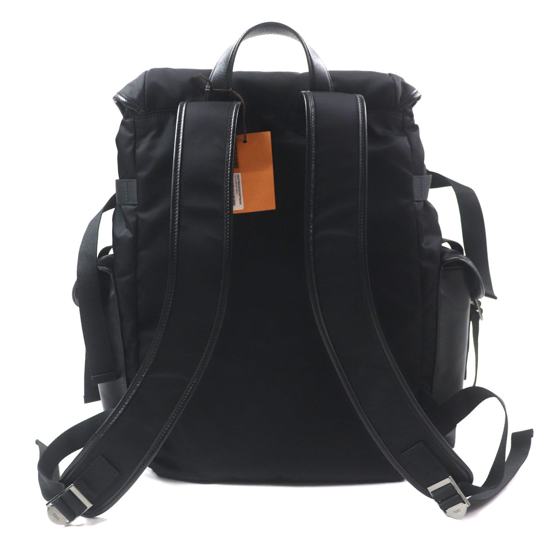 極美品▼トッズ XBMTRKG0300SPFB999 ファブリック＆レザー バックパック ミディアム ロゴ刻印入り ブラック 袋付き メンズ 定価262900円