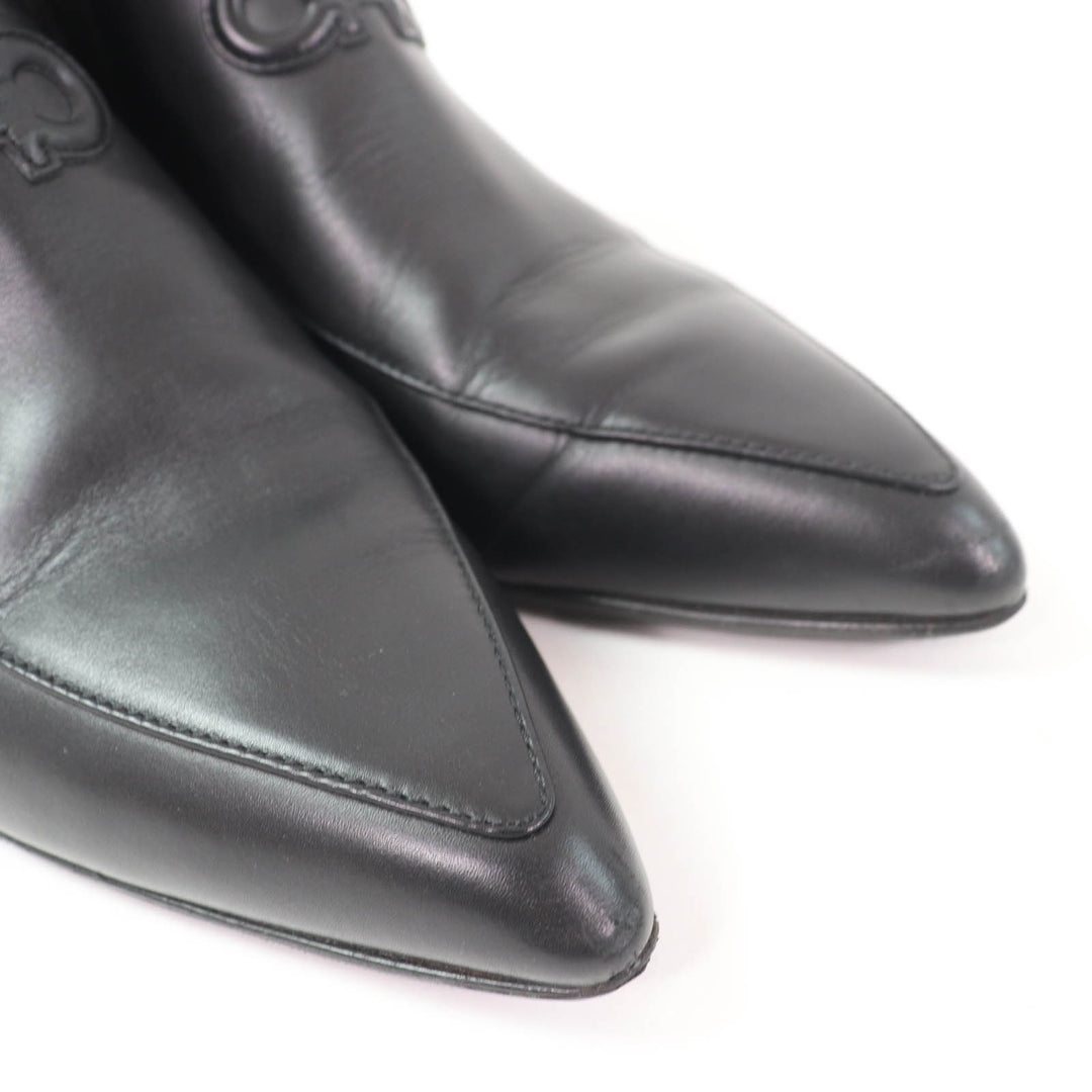美品☆Salvatore Ferragamo サルヴァトーレフェラガモ ガンチーニ金具付 レザー ショートブーツ ブラック 約24.5cm相当 伊製 レディース