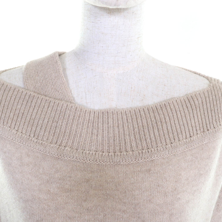 未使用品★HERMES エルメス 24AW 4H2541D1 カシミヤ100％ ロゴ金具付 アシンメトリー 長袖 ニット ワンピース ベージュ 36 伊製 正規品