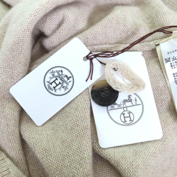 未使用品★HERMES エルメス 24AW 4H2541D1 カシミヤ100％ ロゴ金具付 アシンメトリー 長袖 ニット ワンピース ベージュ 36 伊製 正規品