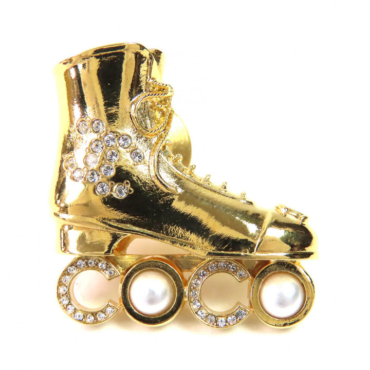 極美品△CHANEL シャネル F24 ローラースケート COCO フェイクパール ココマーク ラインストーン ブローチ ゴールド 仏製 レディース