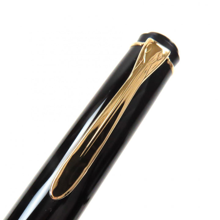 極美品▼PERIKAN ペリカン M200 クラシック EFニブ ロゴ刻印入り 万年筆 ブラック マーブルグリーン ゴールド 箱付き ドイツ製 メンズ