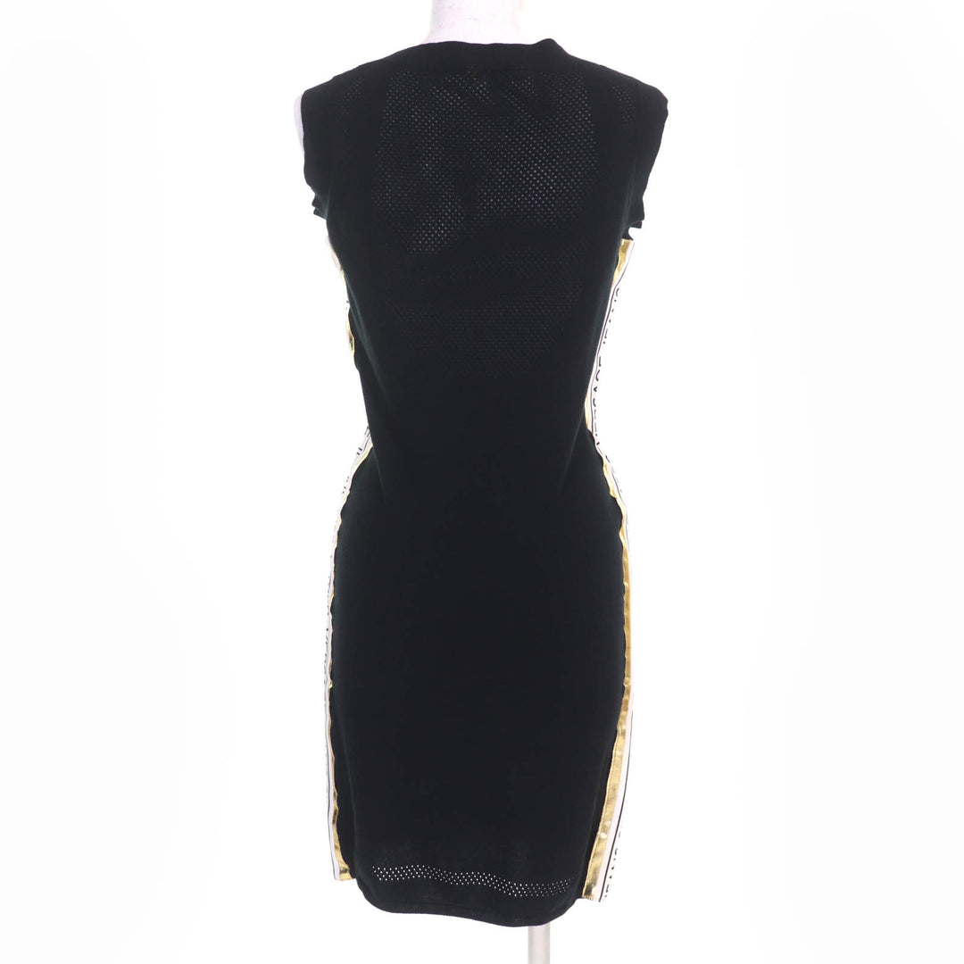 美品☆Versace Jeans ヴェルサーチ・ジーンズ B4HTB804 ロゴテープデザイン ノースリーブ ニット ワンピース ブラック M レディース