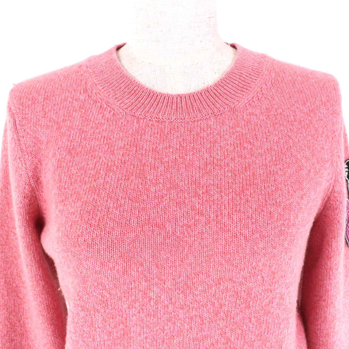 極美品△CHANEL シャネル 2024年製 P77562 カシミヤ98％ ココマーク ギター ワッペン クルーネック 長袖 ニット セーター ピンク 34 伊製