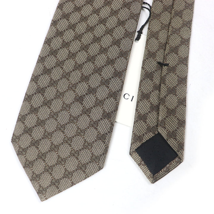未使用品□GUCCI グッチ 221582 シルク100％ GGロゴ 総柄 ウェブライン ネクタイ レギュラータイ ベージュ イタリア製 メンズ ビジネス◎