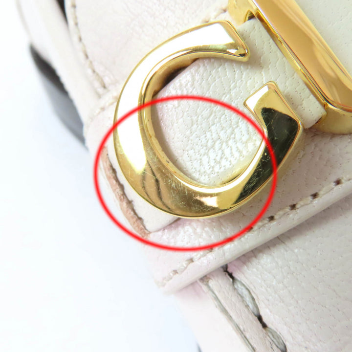 未使用品☆GUCCI グッチ 700036 メタルロゴ レザー ローファー アイボリー ゴールド金具 36.5 箱・保存袋付き イタリア製 レディース