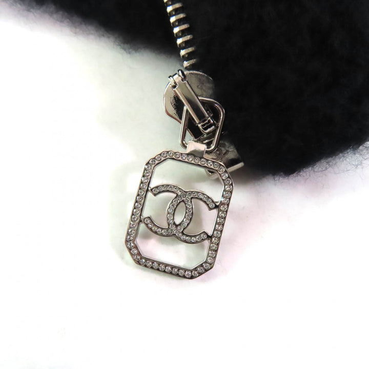 極美品★CHANEL シャネル P74369 カシミヤ シルク混 ラインストーンココマークボタン付 マトラッセ柄 ZIP UP ジャケット 黒 白 38 袋付