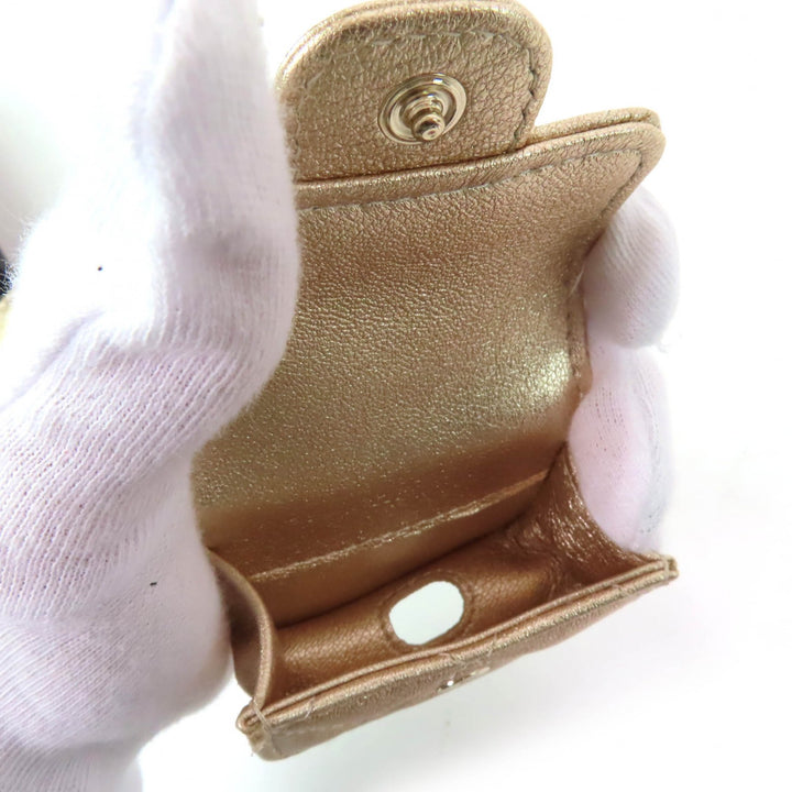 未使用品☆CHANEL シャネル マトラッセ レザー コインケース AirPods Pro ケース 2024 イヤーズギフト ゴールド 箱・保存袋付 レディース