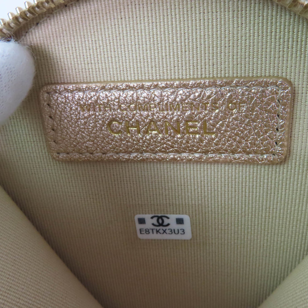 未使用品☆CHANEL シャネル マトラッセ レザー コインケース AirPods Pro ケース 2024 イヤーズギフト ゴールド 箱・保存袋付 レディース