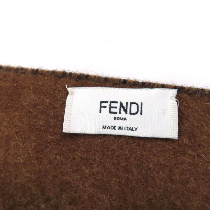 美品★FENDI フェンディ FXT252 カシミヤ混 ズッカ柄 ファーポケット付 フリンジ マフラー ストール 黒 茶 保存袋付 伊製 定価316800円