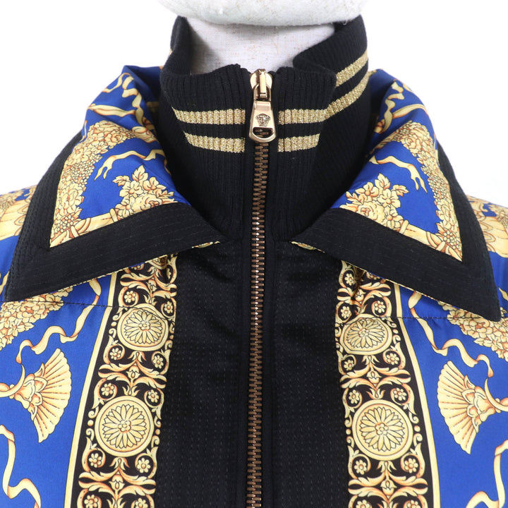 未使用品☆VERSACE ヴェルサーチ A80273 バロックプリント メデューサボタン ダウンジャケット マルチ 36 イタリア製 正規品 レディース