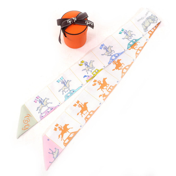 未使用品△HERMES エルメス 064150S 07 HERMES PARADE エルメスパラード シルク100％ グリ ペルル/ ヴェール/ジョーヌ ツイリー スカーフ