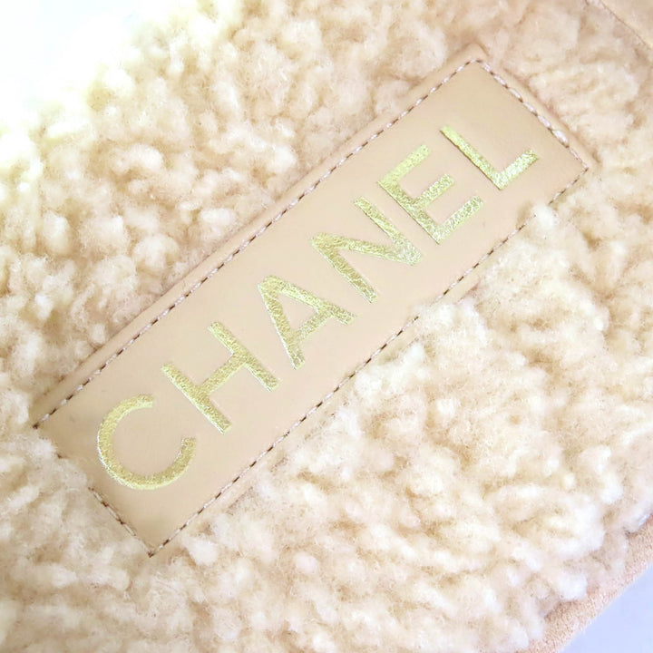 未使用品△CHANEL シャネル 23AW G45121 ココマーク マトラッセ ボア スリッパ ルームシューズ ミュール ベージュ 36 伊製 レディース