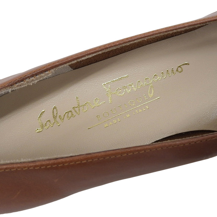 極美品▲Salvatore Ferragamo サルヴァトーレフェラガモ VARA ヴァラリボン レザーパンプス ブラウン 5 箱付き イタリア製 レディース
