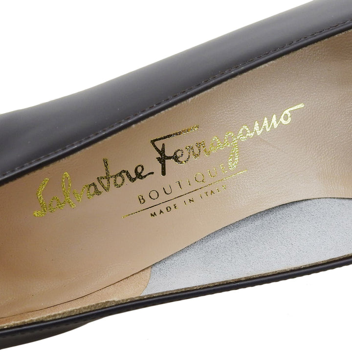 極美品▲Salvatore Ferragamo サルヴァトーレフェラガモ FRAGOLA ヴァラ レザーパンプス ダークブラウン 6 箱付き イタリア製 レディース