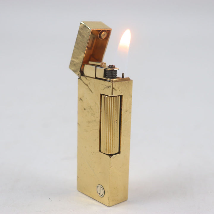 美品▼Dunhill ダンヒル スクエア 総柄 ロゴ付き ローラー式 ガスライター ゴールド スイス製 メンズ 着火確認済み