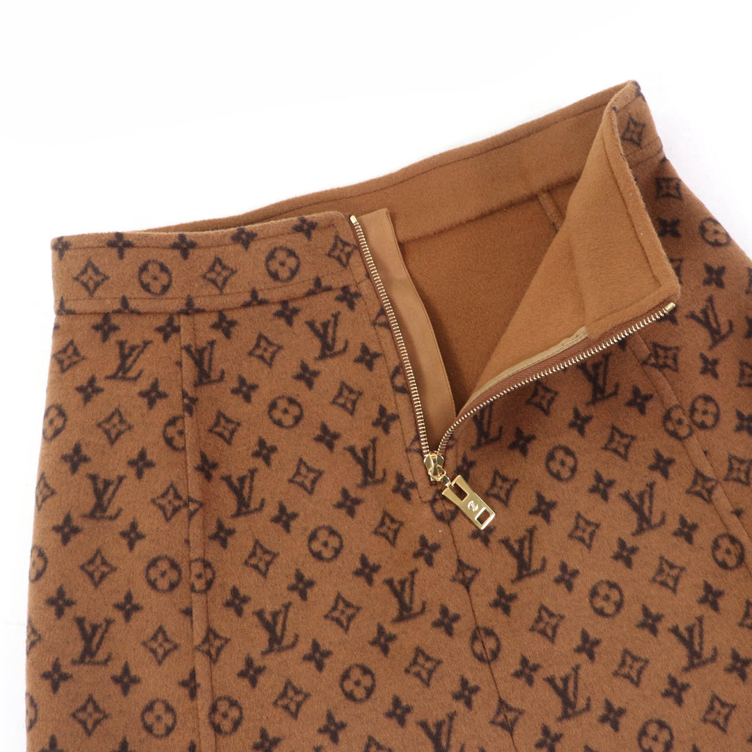 極美品☆LOUIS VUITTON ルイヴィトン 22SS ウール シルク モノグラム LV金ボタン 台形 ミニスカート ブラウン 40 伊製 正規品 レディース