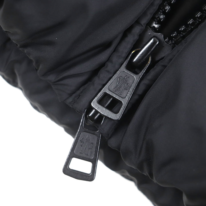 美品▼MONCLER モンクレール 19-20AW MONTCLA モンクラ フード・ラバーワッペン付き WZIPUP ダウンジャケット ブラック 1 正規品 メンズ