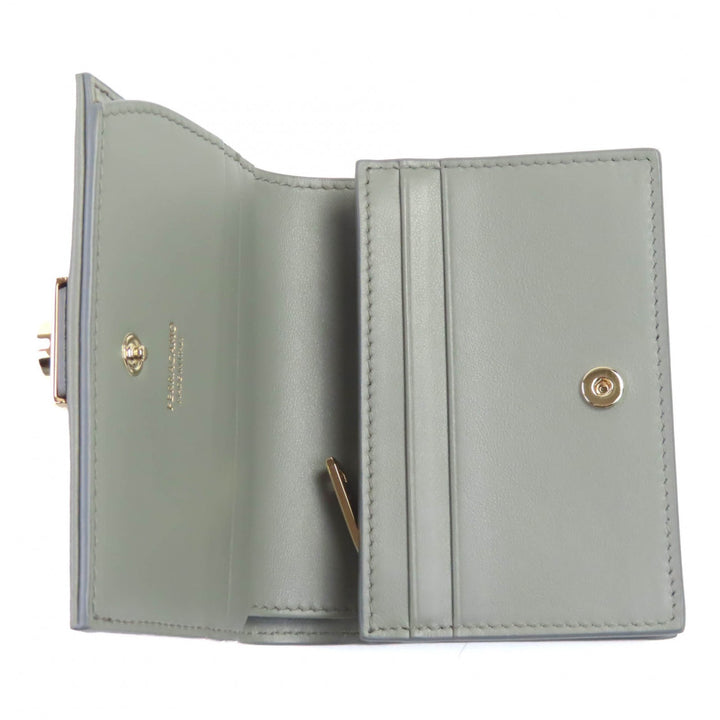 極美品◇FERRAGAMO フェラガモ 0775288 レザー ガンチーニ金具付き コンパクトウォレット 二つ折り財布 アッシュグレー 箱付 イタリア製