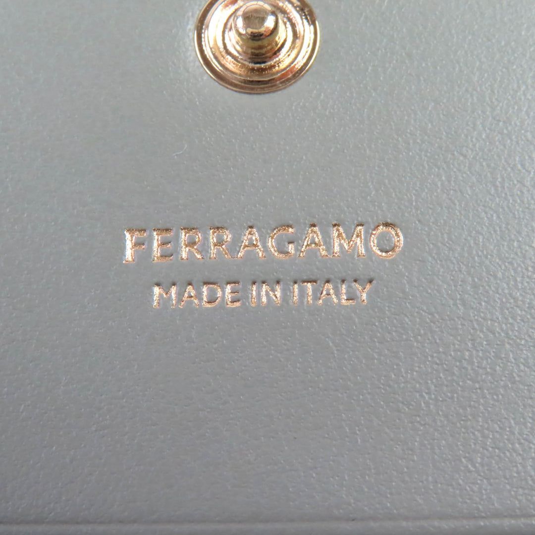 極美品◇FERRAGAMO フェラガモ 0775288 レザー ガンチーニ金具付き コンパクトウォレット 二つ折り財布 アッシュグレー 箱付 イタリア製