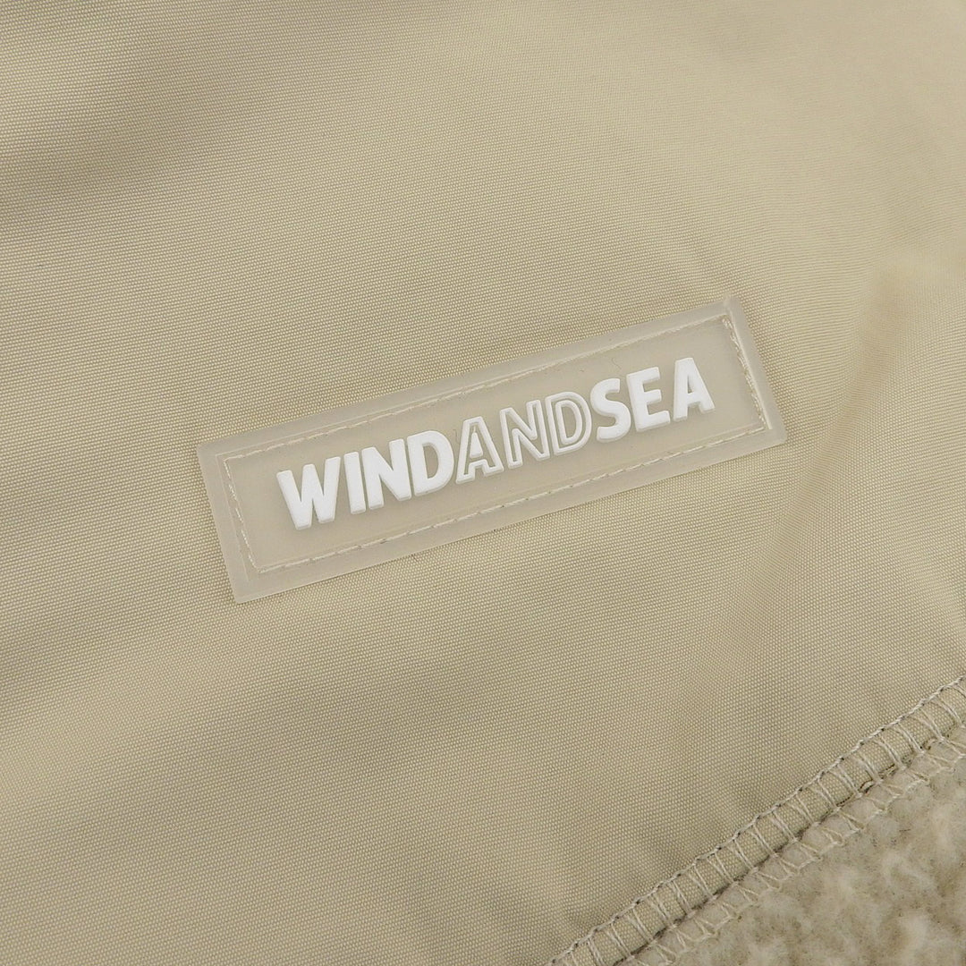 極美品▲WIND AND SEA ウィンダンシー WDS-O-ATT-24-Q2-PLTB-03 POLARTECH FLEECE ラバーロゴ付き フリース ベスト ベージュ M 正規品