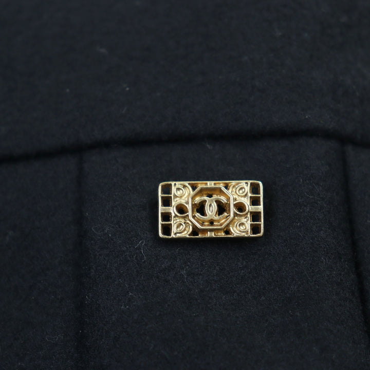 美品▲CHANEL シャネル P41438 ウール カシミヤ混 ココマークボタン 膝丈 タイトスカート ブラック 36 フランス製 正規品 レディース