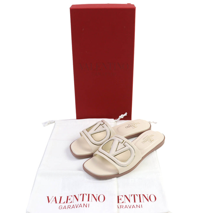 未使用品△Valentino Garavani ヴァレンティノガラヴァーニ 4W2S0IB0 Vロゴ カットアウト レザー スライドサンダル 35 伊製 定価121000円