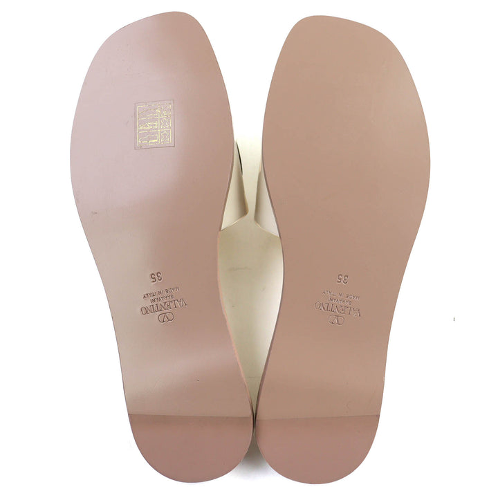 未使用品△Valentino Garavani ヴァレンティノガラヴァーニ 4W2S0IB0 Vロゴ カットアウト レザー スライドサンダル 35 伊製 定価121000円