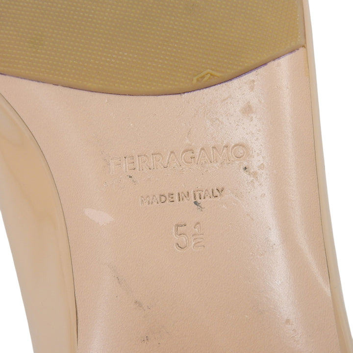 極美品▲FERRAGAMO フェラガモ ヴァラリボン パテントレザー パンプス フラットシューズ ピンクベージュ 5.5 保存袋付き イタリア製