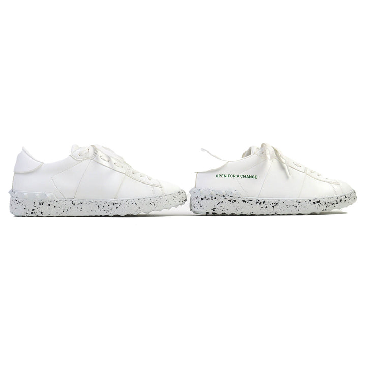 未使用品△Valentino Garavani ヴァレンティノガラヴァーニ ZY2S0830 レザー ロックスタッズ OPEN FOR A CHANGE スニーカー 軽量 38
