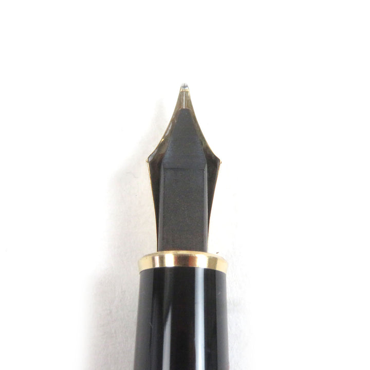 極美品□MONTBLANC モンブラン マイスターシュテュック クラシック 14K Mニブ キャップ式 万年筆 ブラック ゴールド ケース付 ドイツ製