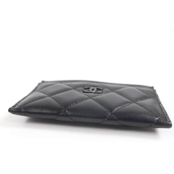 極美品☆CHANEL シャネル AP4472 ラムスキン マトラッセ ココマーク カードケース ブラック ブラック金具 箱・保存袋付 伊製 レディース