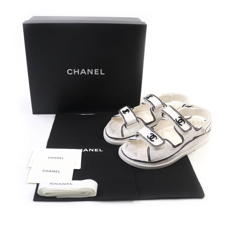 極美品★CHANEL シャネル 22C G35927 ココマークプレート付 ベルクロ コンフォート レザー サンダル ホワイト 35 箱・保存袋付き
