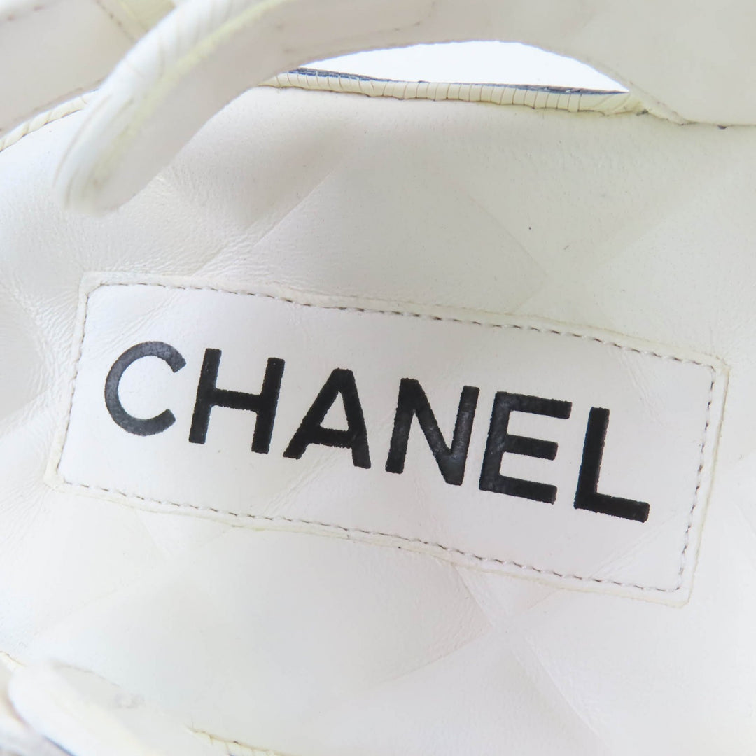 極美品★CHANEL シャネル 22C G35927 ココマークプレート付 ベルクロ コンフォート レザー サンダル ホワイト 35 箱・保存袋付き