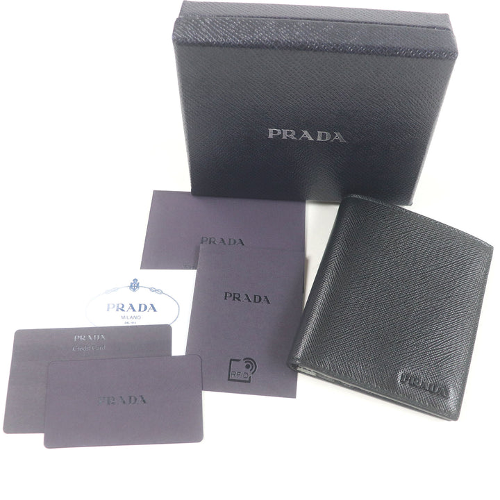 極美品□PRADA プラダ 2MO004 ロゴプレート サフィアーノ マルティック レザー 二つ折り カードケース 札入れ ネロ イタリア製 メンズ