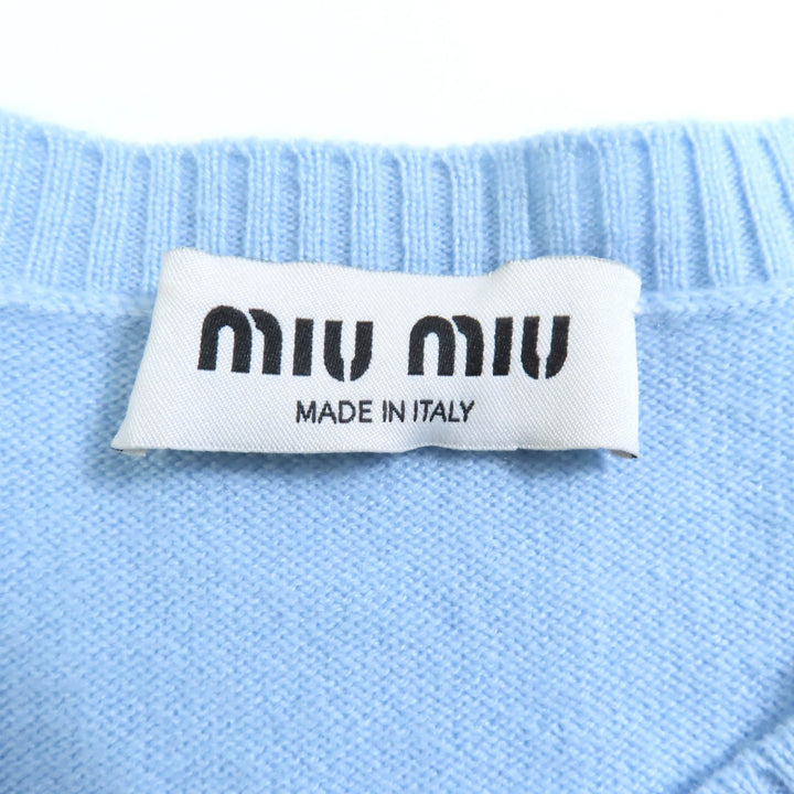 極美品★MIUMIU ミュウミュウ 2024年製 MML842 カシミヤ100% スカイブルー ロゴデザイン 半袖ニット 36 伊製 正規品 定価242000円