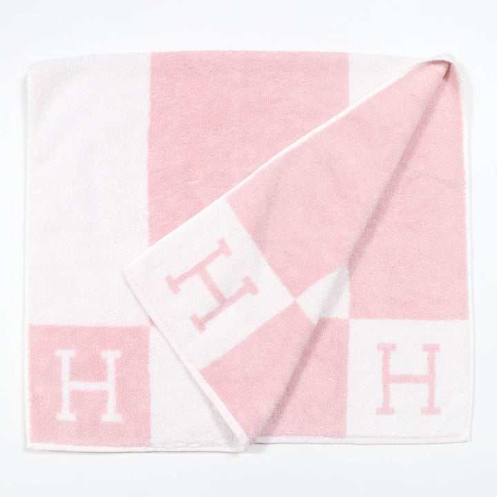 未使用品☆HERMES エルメス アヴァロン バスタオル コットン100％ Hロゴ 大判 タオル ピンク 箱付き フランス製 正規品 レディース