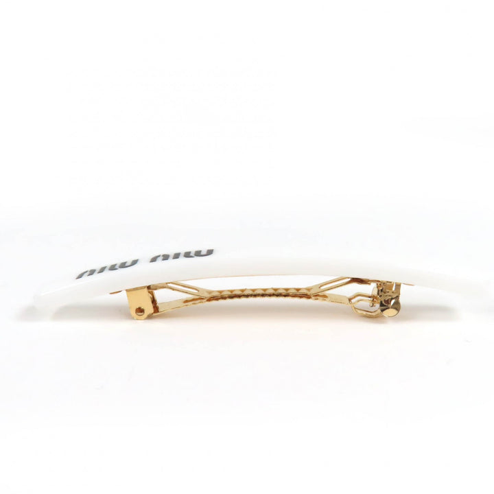 極美品☆MIUMIU ミュウミュウ 51F125 ロゴ入り バレッタ ヘアアクセサリー ホワイト ブラック 箱・保存袋付き イタリア製 レディース