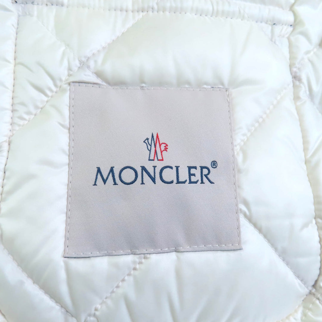 極美品★MONCLER モンクレール AIN ロゴ総柄 ロゴワッペン付 キルティング ダウンジャケット アイボリー ネイビー 0 伊製 レディース