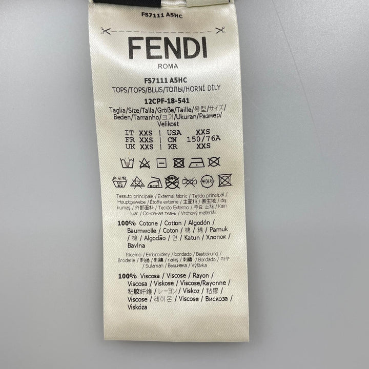 美品▲FENDI フェンディ FS7111 ズッカ柄 ロゴ入り バックフリンジデザイン 半袖Ｔシャツ ホワイト XXS 日本Sサイズ相当 正規品