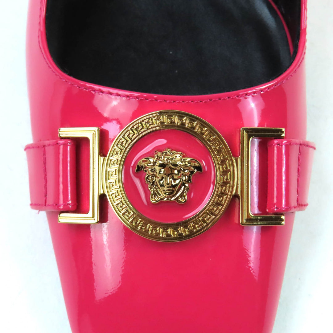未使用品★VERSACE ヴェルサーチ メデューサ 　バックストラップ スクエアトゥ チャンキーヒール パテントレザー パンプス36 保存袋付