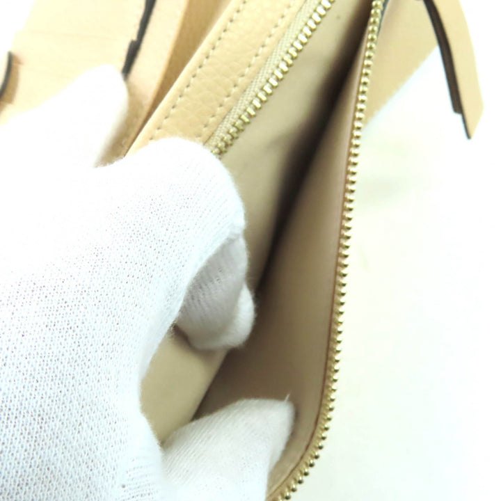 極美品★Chloe クロエ CHC21SP115E04284 ダリル SandyBeige ロゴ金具付 レザーウォレット２つ折り財布 長財布 箱・保存袋付 スペイン製