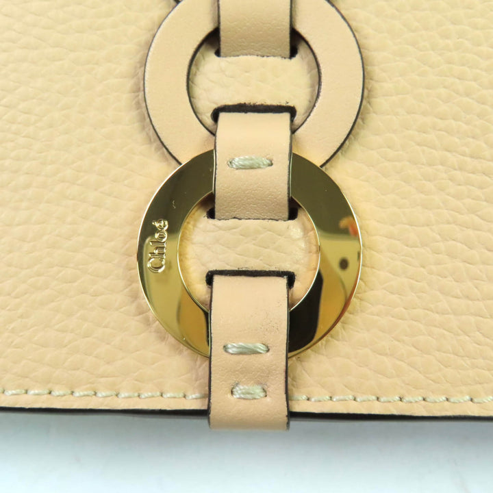 極美品★Chloe クロエ CHC21SP115E04284 ダリル SandyBeige ロゴ金具付 レザーウォレット２つ折り財布 長財布 箱・保存袋付 スペイン製