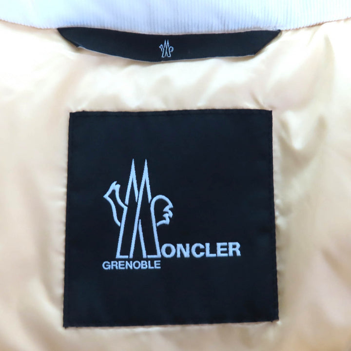 極美品△MONCLER GRENOBLE モンクレール グルノーブル 23-24SS SORAPIS ロゴワッペン ロゴボタン ダウンベスト オフホワイト 0 正規品