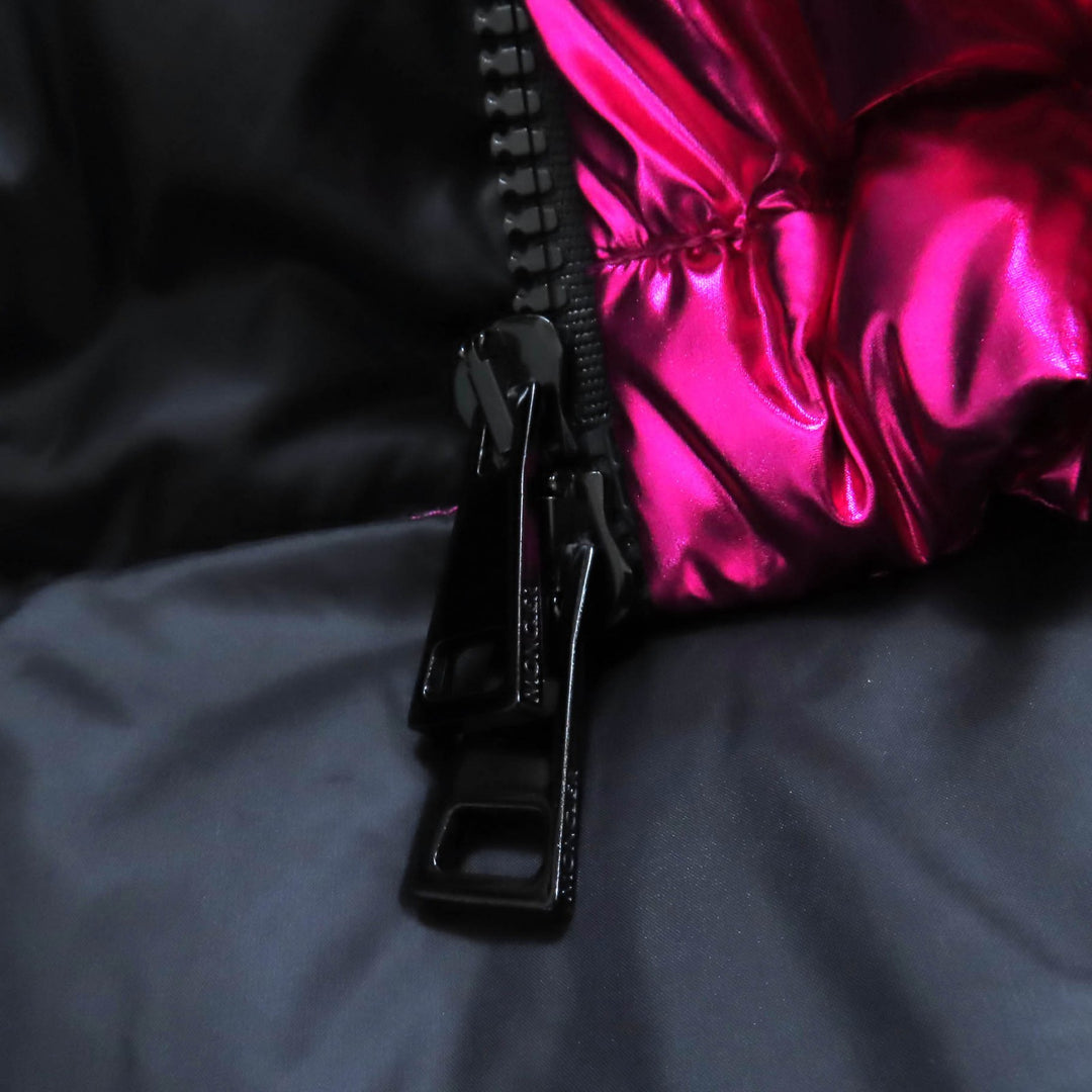 極美品★MONCLER モンクレール 2023年製 BLAVET デカロゴワッペン付 ZIP UP ダウンベスト ピンク 0 ブルガリア製 正規品 レディース