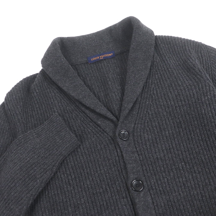 極美品□LOUIS VUITTON ルイヴィトン 25SS カシミヤ混 ショールカラー ロゴレザーパッチ カーディガン グレー L イタリア製 正規品