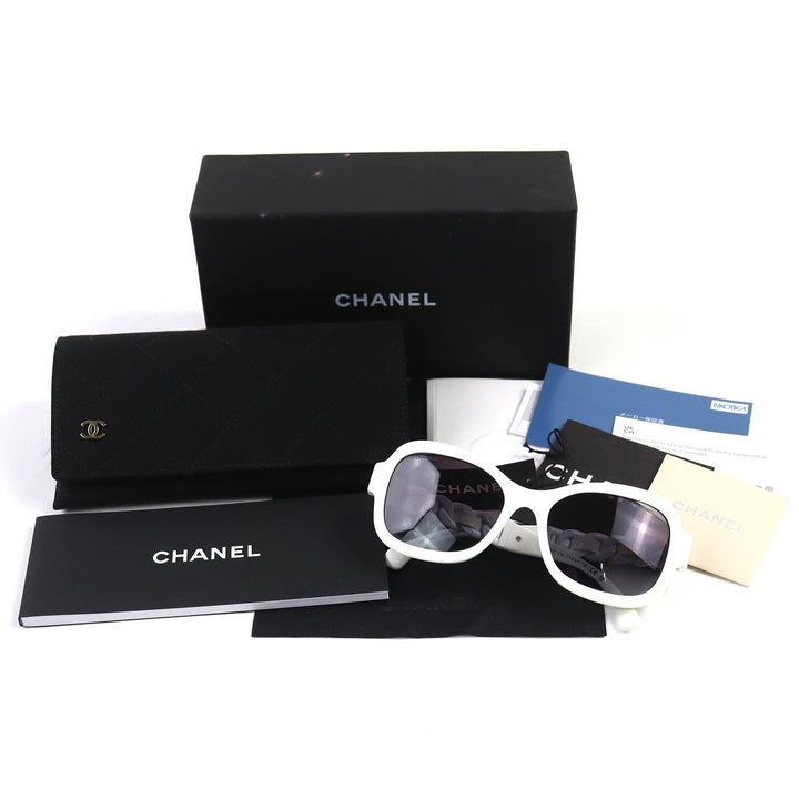 極美品△CHANEL シャネル 5465-Q-A ココマーク パテントレザー チェーン スクエア シェイプ バタフライ サングラス ホワイト 55□18 140