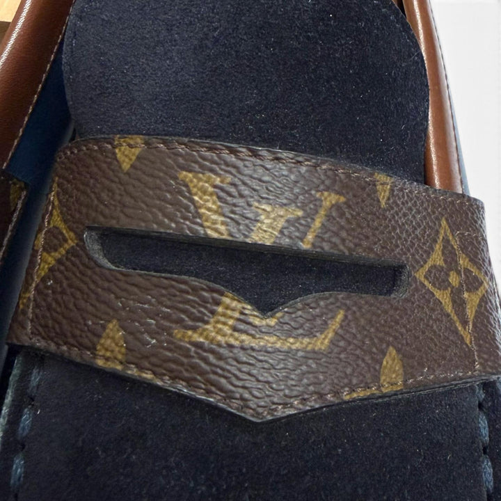 【ドンドン見直し】美品□LOUIS VUITTON ルイヴィトン ソルボンヌ・ライン レザー モノグラム コインローファー ネイビー 8 イタリア製