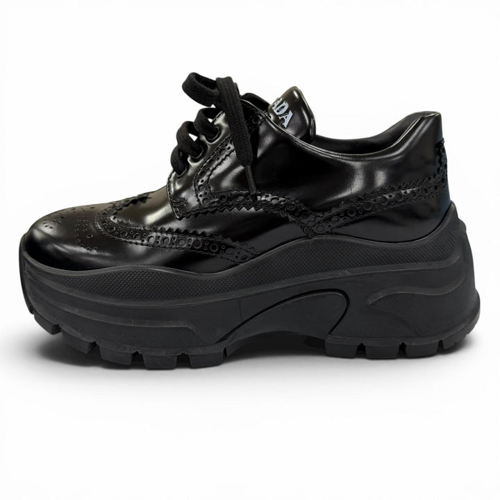 美品☆PRADA プラダ ウィングチップ メダリオン レースアップ レザーシューズ スニーカー ブラック 36 イタリア製 レディース 箱付き