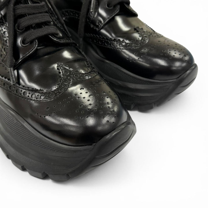 美品☆PRADA プラダ ウィングチップ メダリオン レースアップ レザーシューズ スニーカー ブラック 36 イタリア製 レディース 箱付き